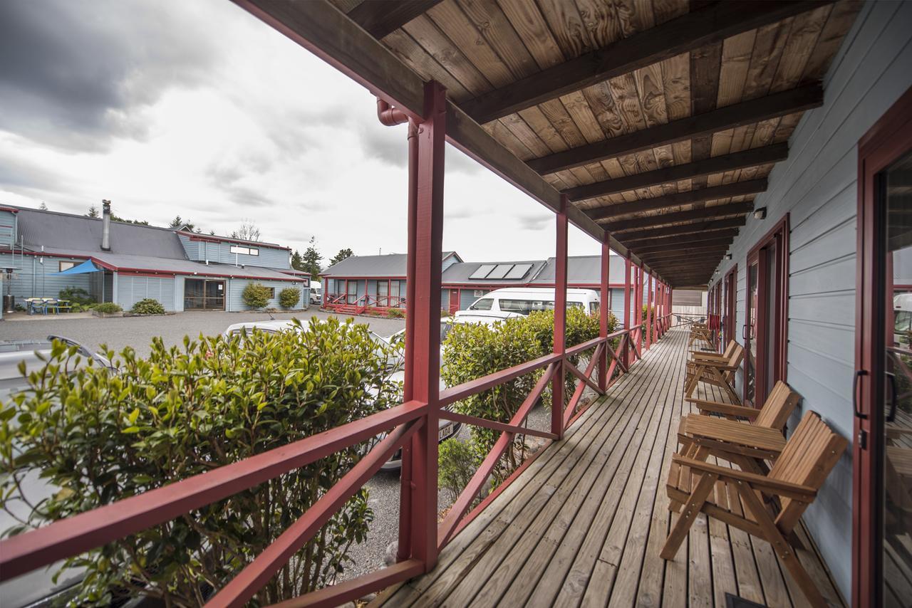 Adventure Lodge And Motels And Tongariro Crossing Track Transport Motel